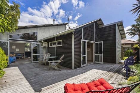 Photo of property in 33 Nautilus Drive, Papamoa Beach, Papamoa, 3118