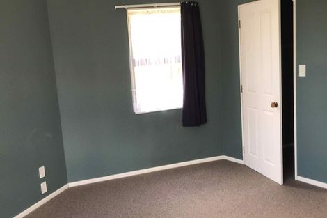 Photo of property in 8a Busby Place, Awapuni, Palmerston North, 4412
