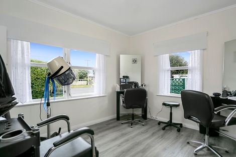 Photo of property in 75 Grey Street, Cambridge, 3434