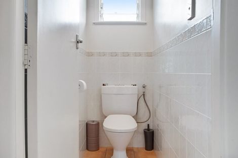 Photo of property in 84 Matipo Road, Te Atatu Peninsula, Auckland, 0610