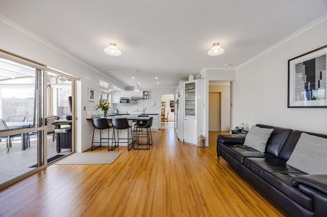 Photo of property in 58 Rushgreen Avenue, Pahurehure, Papakura, 2113