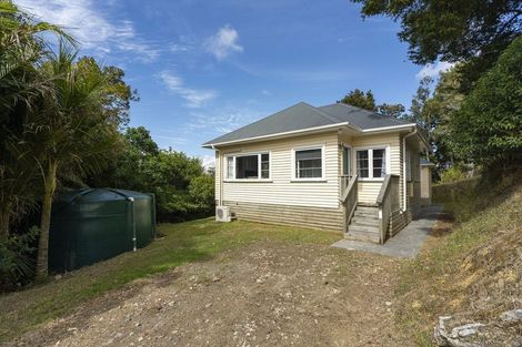 Photo of property in 37 Ngapuke Lane, Parua Bay, 0192