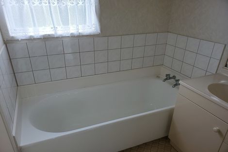 Photo of property in 14 Brent Place, Manurewa, Auckland, 2102