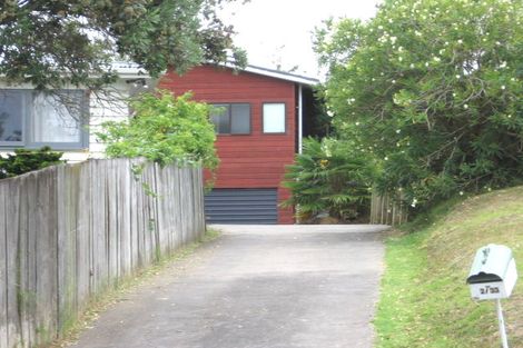 Photo of property in 1/35 Roberts Road, Glenfield, Auckland, 0629