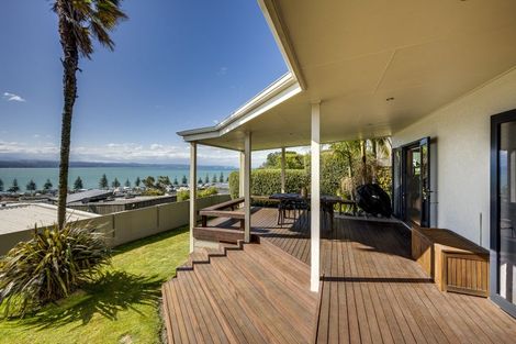 Photo of property in 8 Lambton Road, Hospital Hill, Napier, 4110