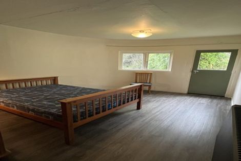 Photo of property in 29 Saint Michaels Crescent, Kelburn, Wellington, 6012