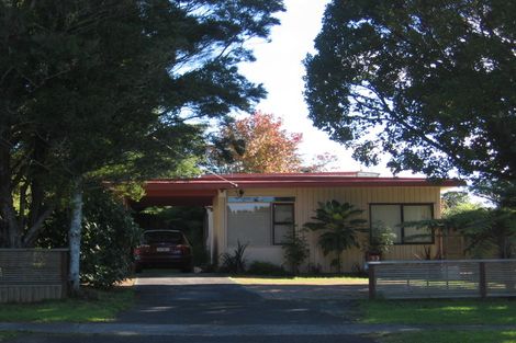 Photo of property in 93 Konini Road, Titirangi, Auckland, 0604