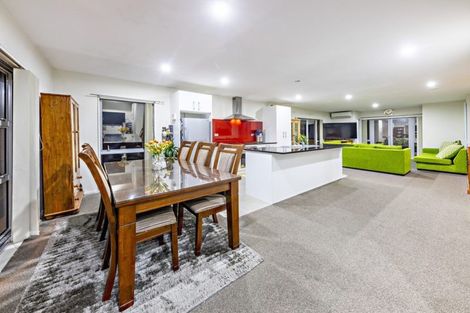Photo of property in 65 Popokatea Drive, Takanini, 2112