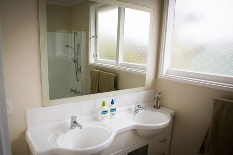 Photo of property in 68 Larsen Crescent, Tawa, Wellington, 5028