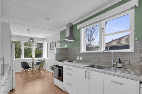 Photo of property in 1 Moule Place, Fairfield, Hamilton, 3214