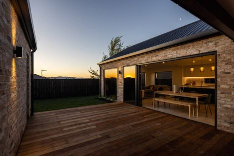 Photo of property in 10 Bosun Place, Te Atatu Peninsula, Auckland, 0610