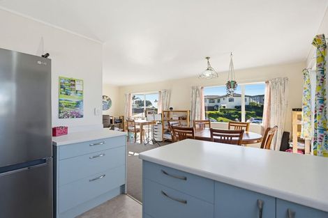 Photo of property in 22 Harbour Road, Ohope, 3121