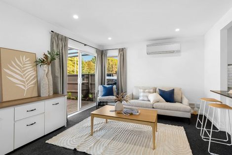 Photo of property in 1/320 Memorial Avenue, Burnside, Christchurch, 8053