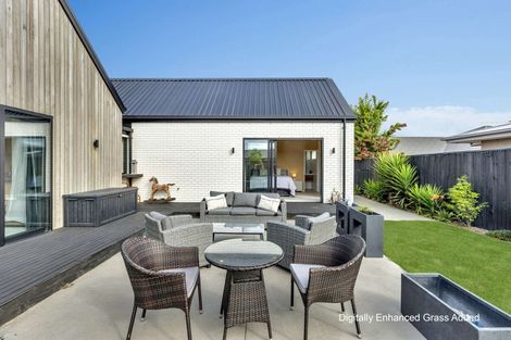 Photo of property in 22 Longcot Drive, Rolleston, 7615