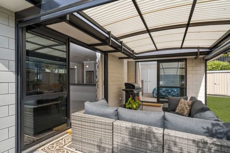 Photo of property in 15 Shoreview Close, Omokoroa, 3114