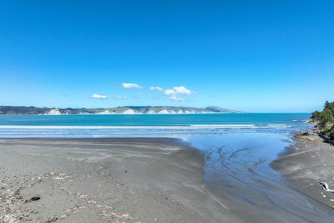Photo of property in 5 Kereru Place, Mahia, 4198