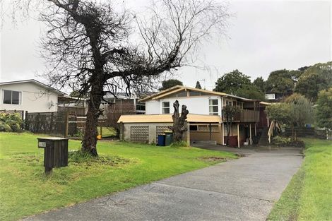 Photo of property in 3 Hamilton Place, Glenfield, Auckland, 0629