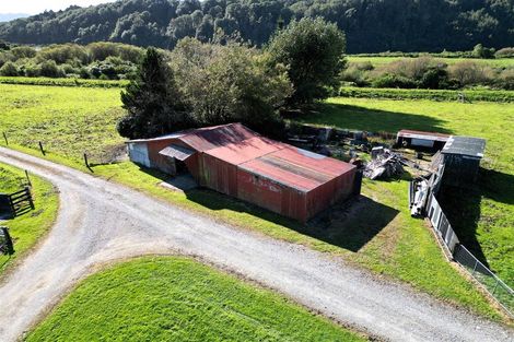 Photo of property in 200 Golf Links Road, Kaiata, Greymouth, 7805