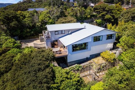 Photo of property in 4 Kahu Road, Paremata, Porirua, 5024