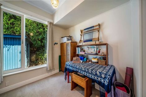 Photo of property in 17 Adderley Terrace, Ravensbourne, Dunedin, 9022
