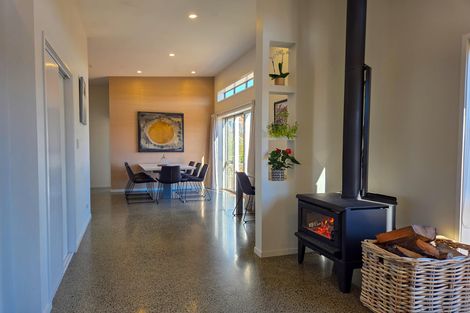 Photo of property in 10 Manning Place, Lake Tekapo, 7999