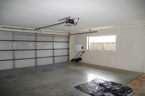 Photo of property in 4 Monarch Place, Paraparaumu Beach, Paraparaumu, 5032