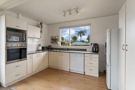 Photo of property in 36 Makarini Street, Paraparaumu, 5032