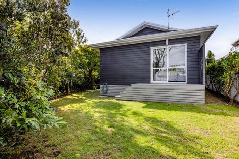 Photo of property in 308 Mangorei Road, Merrilands, New Plymouth, 4312