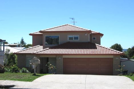 Photo of property in 16 Kokiri Street, Te Atatu South, Auckland, 0610