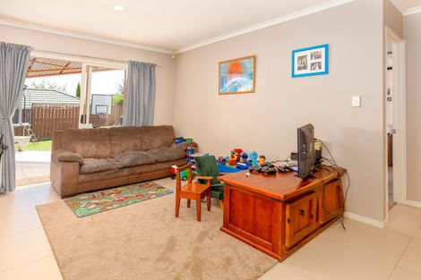Photo of property in 9 Isabella Drive, Pukekohe, 2120
