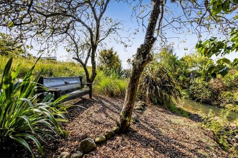 Photo of property in 423 Cardiff Road, Pembroke, Stratford, 4391