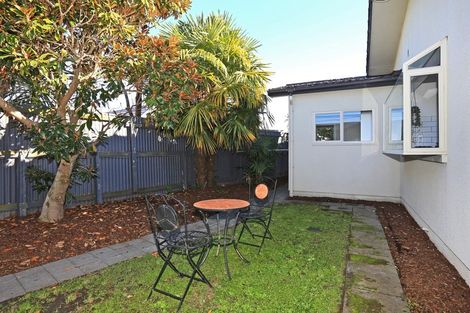 Photo of property in 78 Avondale Road, Taradale, Napier, 4112