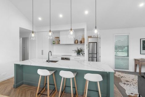 Photo of property in 16 Benjamin Place, Clevedon, Papakura, 2582