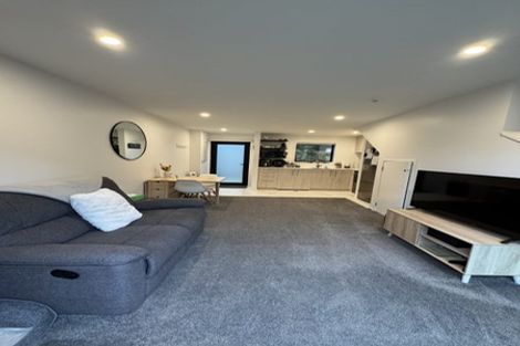 Photo of property in 2/1 Milne Crescent, Taita, Lower Hutt, 5011