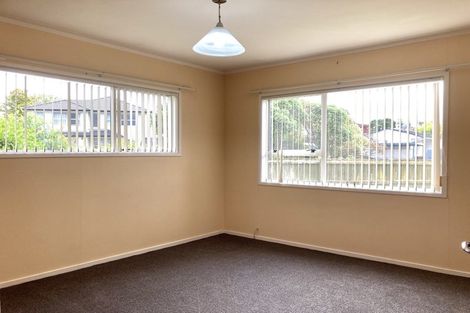 Photo of property in 67 Nui Mana Place, Te Atatu South, Auckland, 0610
