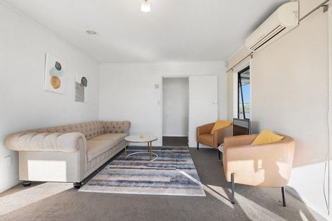 Photo of property in 10 Rena Place, West Harbour, Auckland, 0618