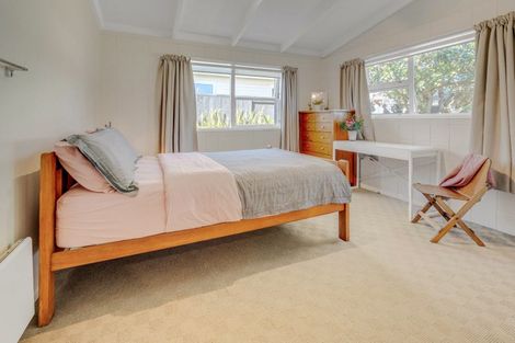 Photo of property in 20a Riverlea Avenue, Pakuranga, Auckland, 2010