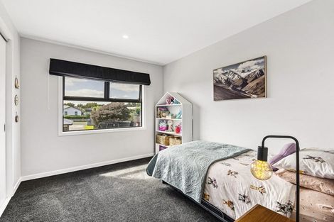 Photo of property in 7/2a Montrose Place, Highlands Park, New Plymouth, 4312
