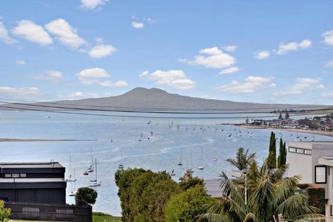 Photo of property in 38a Takutai Avenue, Bucklands Beach, Auckland, 2012
