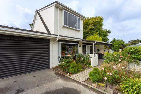 Photo of property in 208 Memorial Avenue, Burnside, Christchurch, 8053