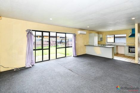 Photo of property in 15 Alderson Lane, Favona, Auckland, 2024