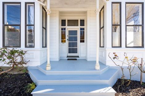 Photo of property in 68 Grosvenor Street, Kensington, Dunedin, 9011