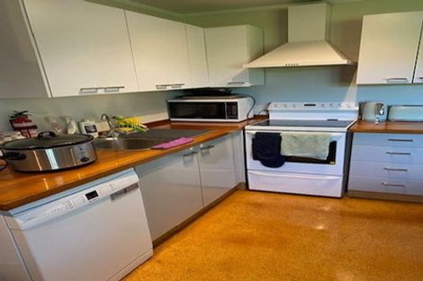 Photo of property in 12 Harland Street, Brooklyn, Wellington, 6021