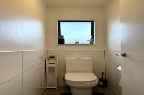 Photo of property in 2/279 Hobsonville Road, Hobsonville, Auckland, 0618