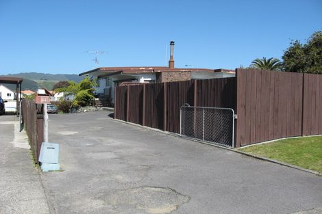 Photo of property in 22 Hollis Road, Paraparaumu Beach, Paraparaumu, 5032