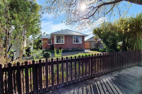 Photo of property in 44 Pinehurst Crescent, Russley, Christchurch, 8042