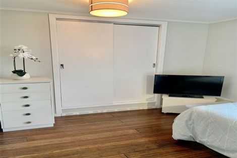 Photo of property in 45 Turville Crescent, Newlands, Wellington, 6037