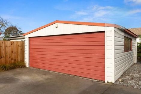 Photo of property in 22 Cromwell Drive, Fitzroy, Hamilton, 3206