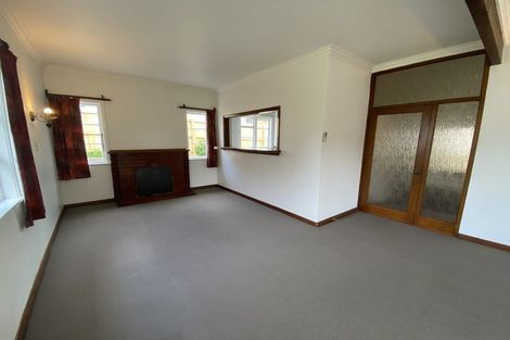 Photo of property in 7 Bassett Road, Johnsonville, Wellington, 6037