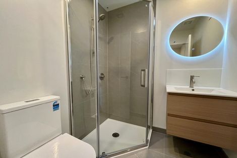 Photo of property in 10/506 Glenfield Road, Bayview, Auckland, 0629